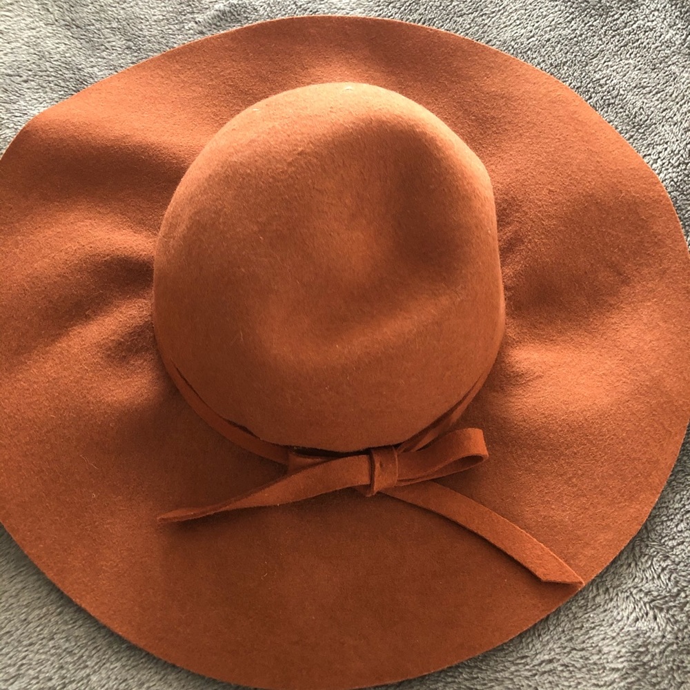 Camel floppy hat